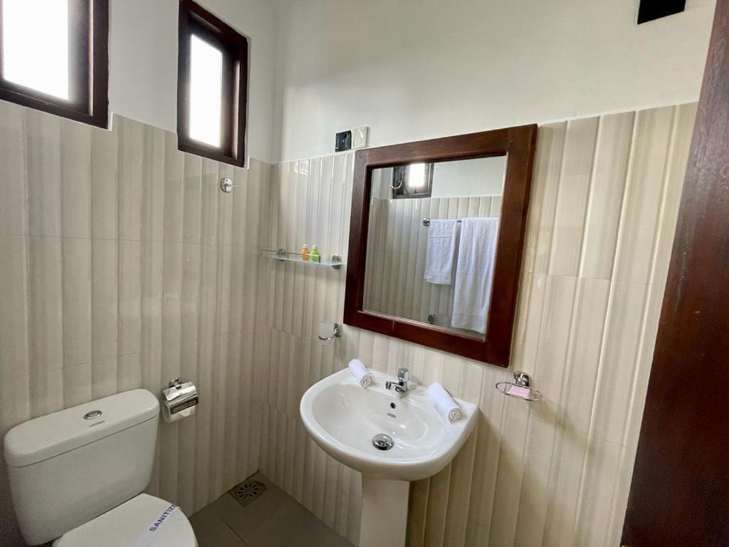 Theon Resort Anuradhapura Exteriör bild