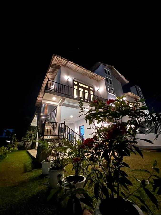 Theon Resort Anuradhapura Exteriör bild