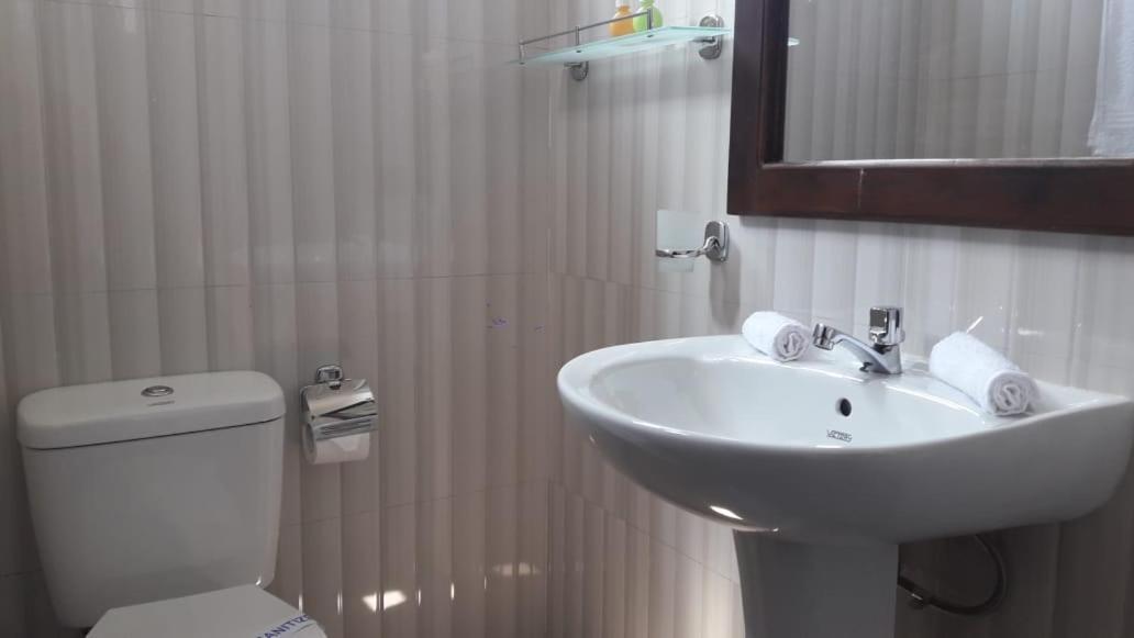 Theon Resort Anuradhapura Exteriör bild