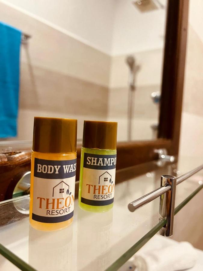 Theon Resort Anuradhapura Exteriör bild