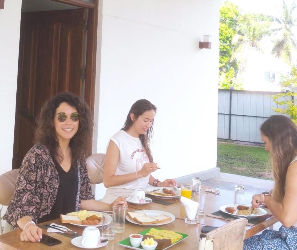 Theon Resort Anuradhapura Exteriör bild