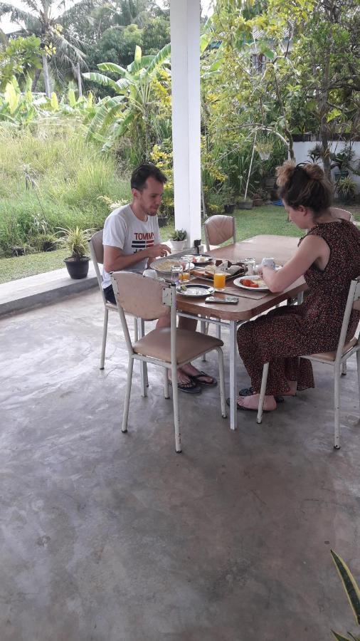 Theon Resort Anuradhapura Exteriör bild