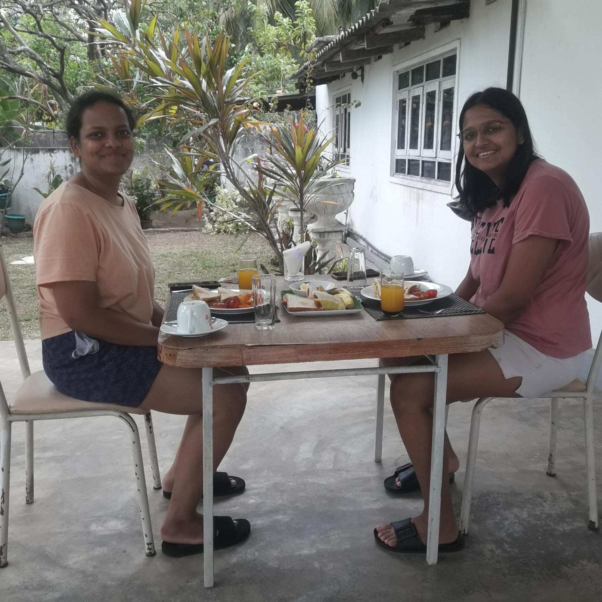 Theon Resort Anuradhapura Exteriör bild